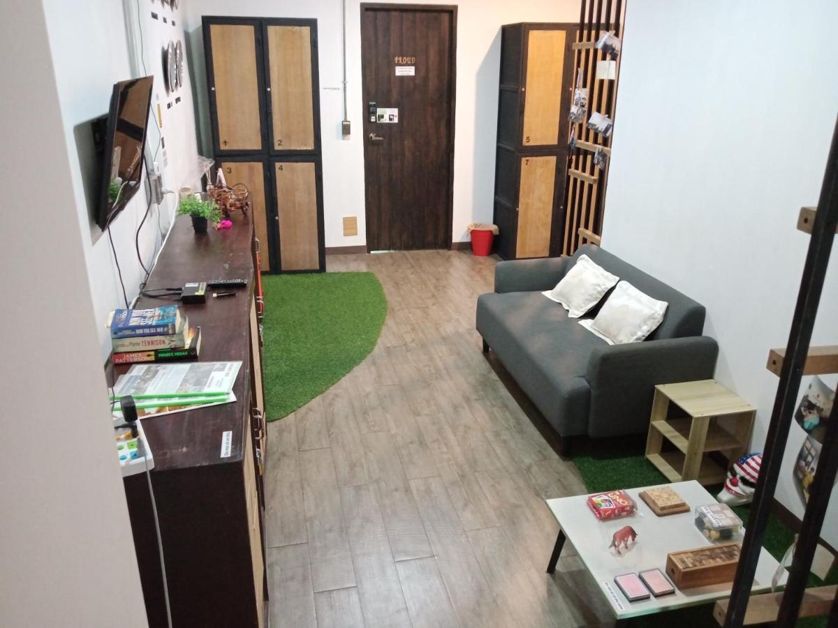 Feel Good Bangkok Hostel Buitenkant foto