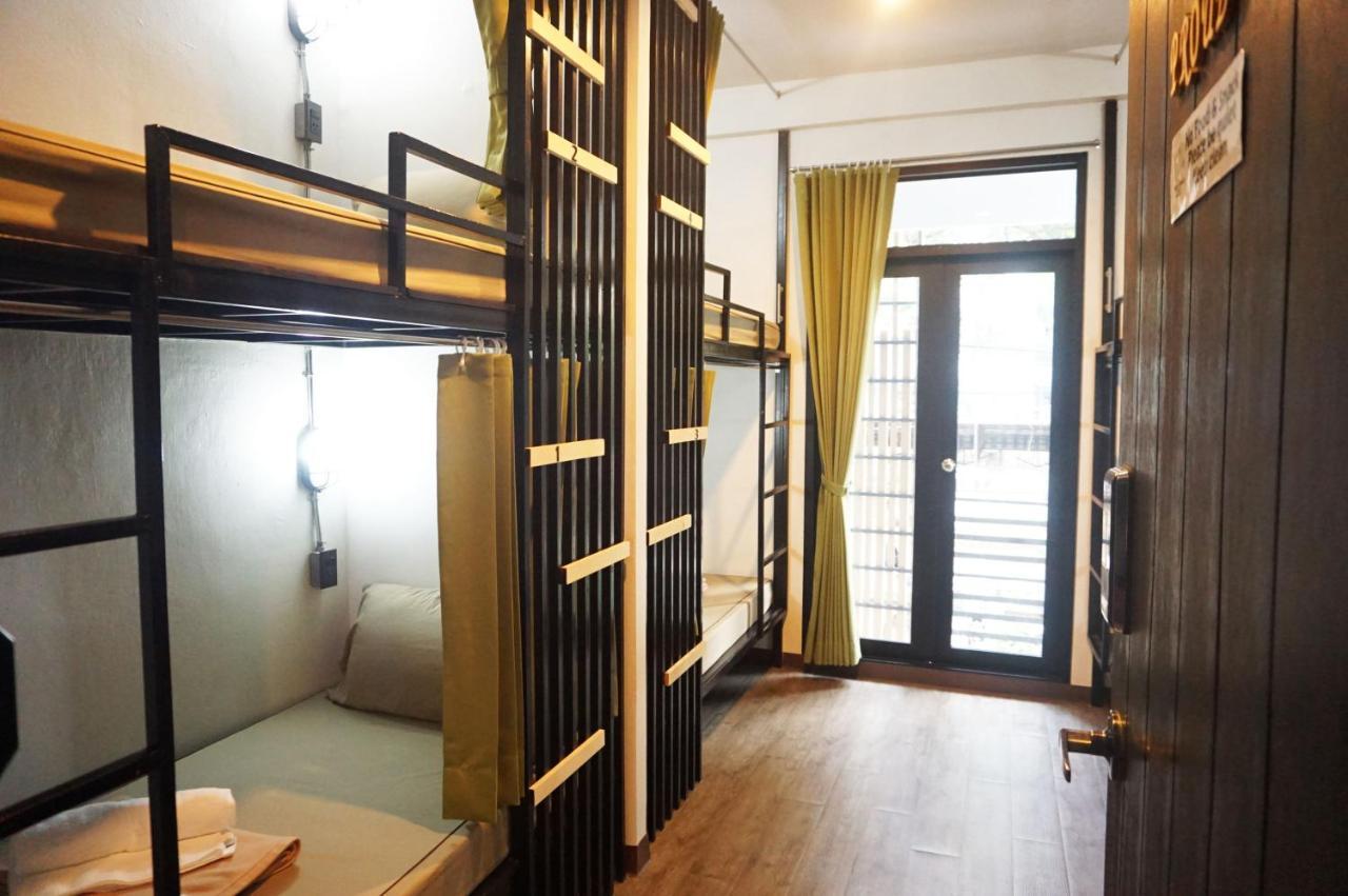 Feel Good Bangkok Hostel Buitenkant foto