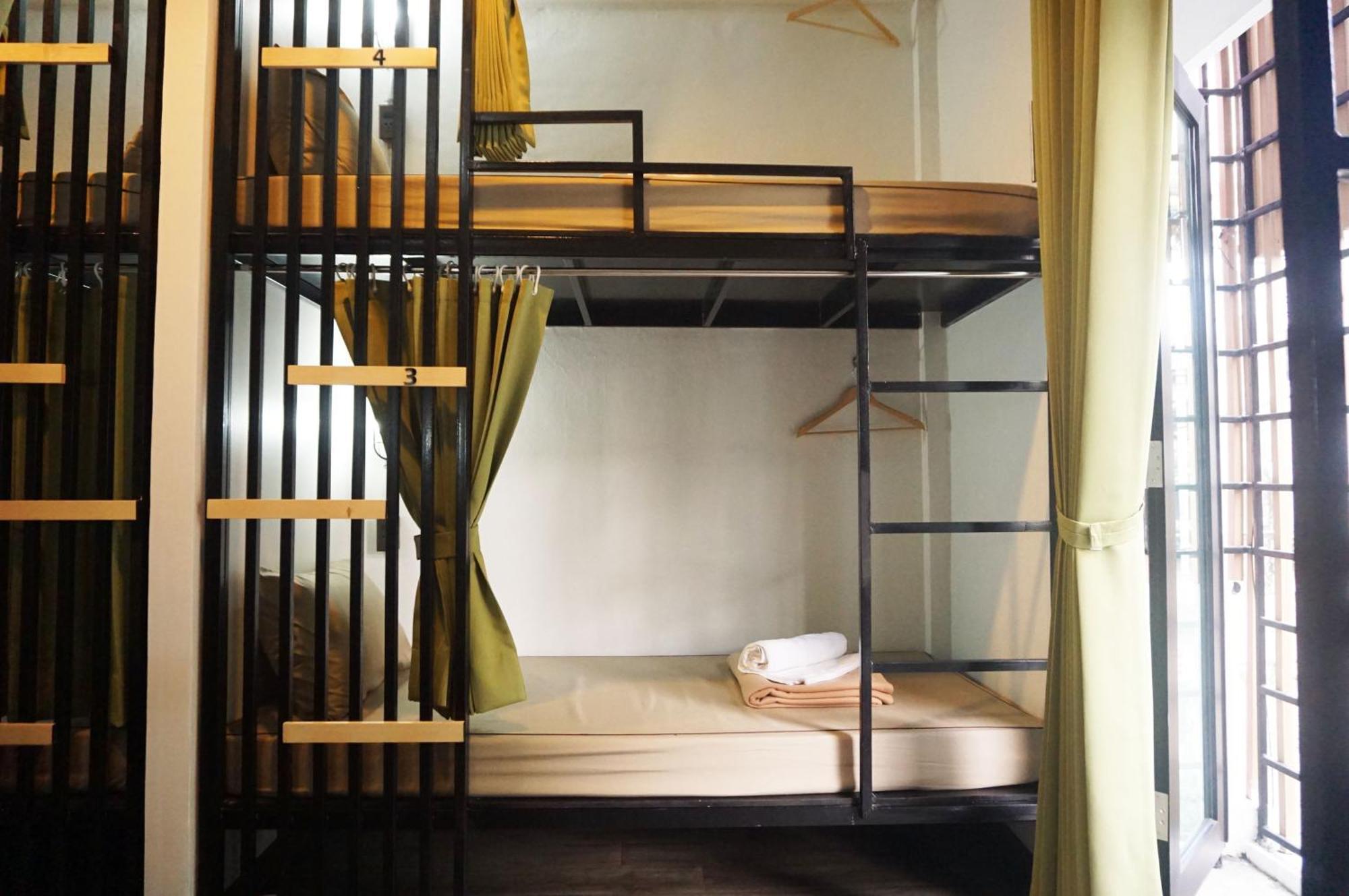 Feel Good Bangkok Hostel Buitenkant foto