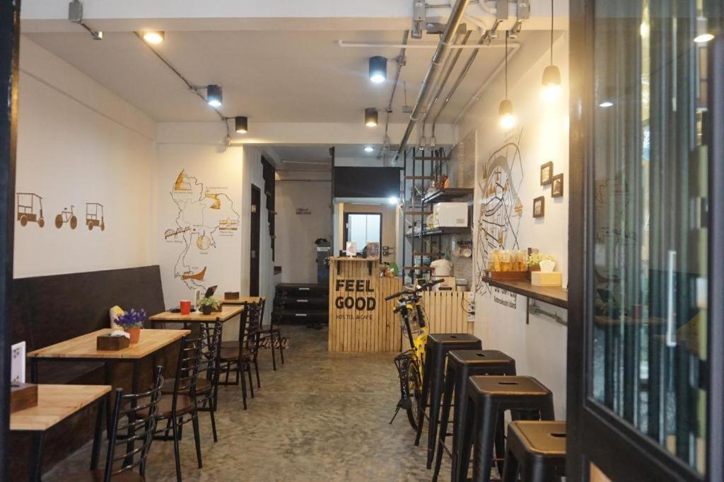 Feel Good Bangkok Hostel Buitenkant foto