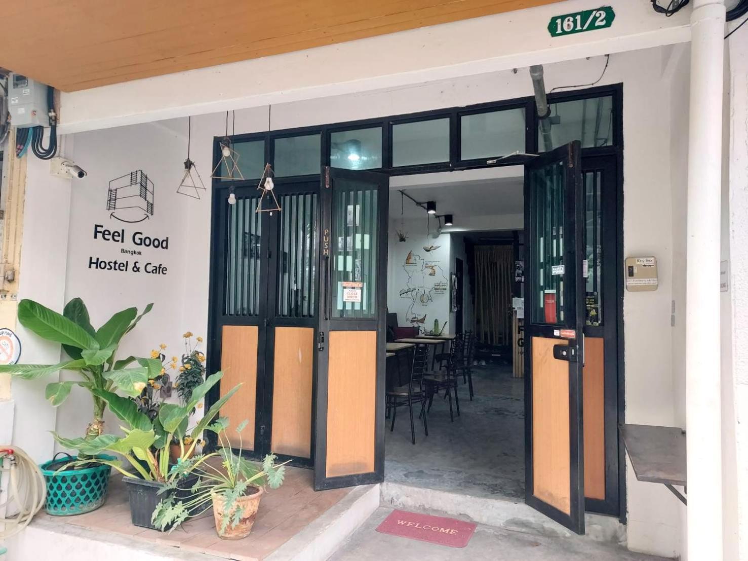 Feel Good Bangkok Hostel Buitenkant foto